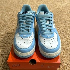 Women’s Air Force One, size 9.5, White and Carolina Blue